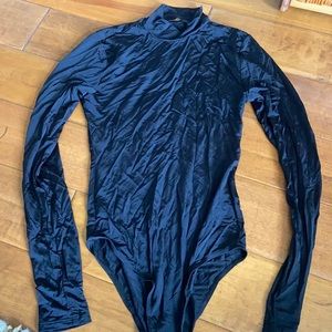 black long sleeve bodysuit